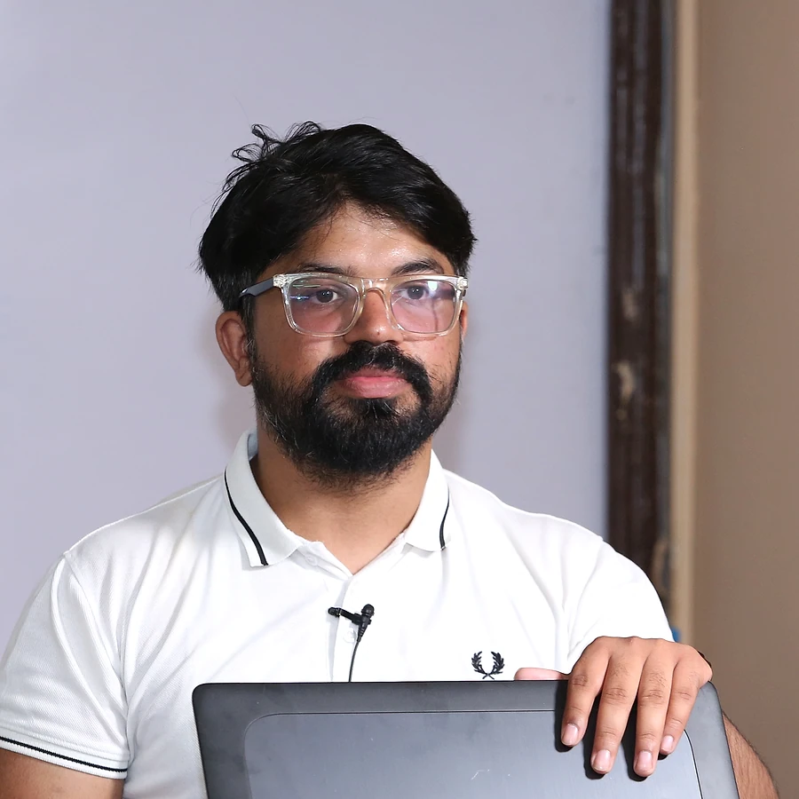 Muhammad Awais speaking to students